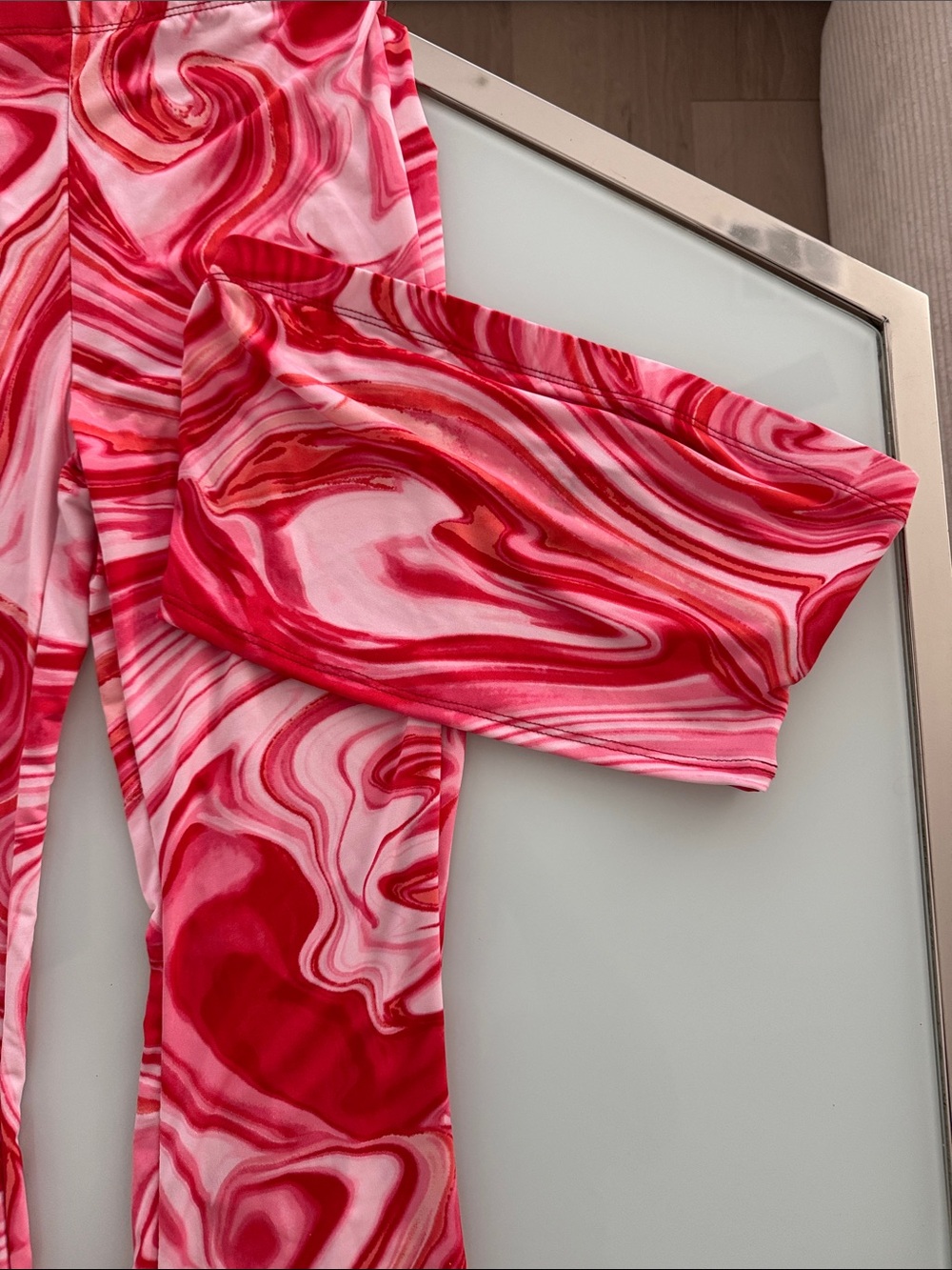 Swirl Set - Picture 2 of 4